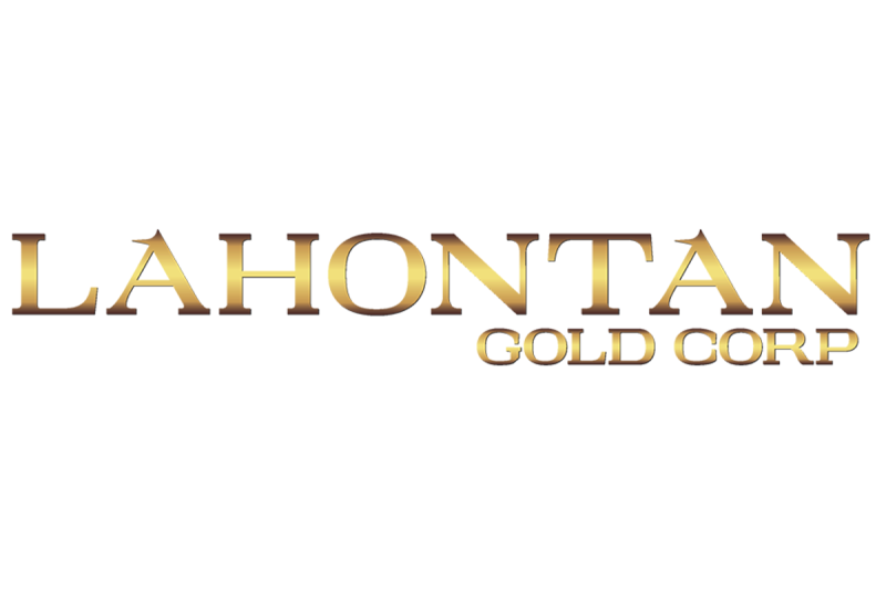 <strong>Lahontan Gold Corp. (TSXV:LG)(OTCQB:LGCXF)(FSE:Y2F) </strong>(the <strong>‘Company’</strong> or <strong>‘Lahontan’</strong>) is pleased to announce the results from our 2025 Phase One drilling program at the Company’s flagship Santa Fe Mine Project located in Nevada’s prolific Walker Lane. Lahontan completed seven reverse-circulation rotary (‘<strong>RC</strong>‘) drill holes totaling 1,210 metres (please see table below). Significant results include:
York: 89.9 metres (45.7 – 135.6m) grading 0.23 g/t Au (YOR25-001R): <strong>A very shallow, thick, intercept of oxide gold mineralization</strong> that greatly expands the footprint of the York gold zone and confirms the potential to expand the York gold resource along strike and down-dip, leveraging the upside value of the recently announced York claim acquisition (please see cross section below).
York: A <strong>second higher grade zone at York</strong>: 18.3 metres (141.7 – 160.0m) grading 0.73 g/t Au including 12.2m grading 1.00 g/t Au (YOR25-002R). This drill hole bottomed in oxidized gold mineralized rock and is open up and down-dip, and along strike, defining a second gold trend at York.
Slab: 39.6 metres (67.1 – 106.7m) grading 0.30 g/t Au <strong>immediately below the south end of the Slab open pit</strong> (CAL25-004R). This drill hole defines a second, strataform, oxide gold horizon that mimics the geometry of the Slab mineral resource defined by prior drilling* and confirms a new target for gold resource expansion.
Cross section through drill hole YOR25-001R. The thick oxide gold intercept correlates with adjacent drill holes demonstrating excellent continuity to gold mineralization and the potential to greatly expand the conceptual pit shell used to constrain the gold mineral resource estimate at York. Note that the true thickness of the gold intercept is approximately equal to the drilled interval.
The 2025 Phase One RC drilling program was intended to confirm multiple target concepts in the York and Slab gold resource areas at the Santa Fe Mine Project. Based on the very positive results described in more detail below, the Company is in the process of planning additional drilling at both York and Slab for later this year.
York Drilling: Both RC drill holes completed at York successfully defined new extensions to known oxide gold mineral resources*. As shown above, YOR25-001R confirmed the down-dip continuity of shallow oxide gold mineralization east of the York open pit along the Columbia Fault. Gold mineralization in the drill hole shows excellent correlation with previous drilling, in both thickness and gold grade. As noted above, oxide gold mineralization is open to the north where the gold zone appears to become shallower, and to the south, where mineralization is unconstrained by drilling. Importantly, the newly acquired York claims (please see Lahontan press release dated August 19, 2025) provide ample room for further oxide gold resource expansion, without the constraint of a claim boundary.
YOR25-002R is particularly interesting as it validates the geologic model for the York Fault, an important north-south striking fault that is a key control for gold mineralization in the York area (please see map and section below). YOR25-002R bottomed in good grade oxide gold mineralization (1.0 g/t Au) that may be corelate to the gold zone defined in YOR25-001R, and is likely the upper portion of a much thicker gold zone: another target for resource expansion drilling in the Fall (please see section below). The York Fault gold system remains open up-dip, down-dip, and along strike.
These two drill holes at York underscore the potential to greatly expand the York gold resource and demonstrate the considerable upside of the York area at Santa Fe, amplified by the recently acquired new claims at York.
York area drill hole location map. Line(s) of the York cross sections are shown in red, the western boundary of the newly acquired York claims is shown by the dashed line. North is up.
Cross section through drill hole YOR25-002R (see location map for line of section). Combined with the results from YOR25-001R, the drilling confirms the potential to expand the York conceptual pit shell as shown in red. YOR25-002R bottomed in oxide gold mineralization grading 1.0 g/t Au Eq. This intercept may correlate with the thick zone defined by YOR25-002R and therefore defines an excellent target for future resource expansion drilling (black dashed line).
Slab Drilling: Lahontan completed five RC drill holes in the Slab gold resource area (see map below). All the drill holes cut oxide gold mineralization (please table below), however the results for drill holes CAL25-003R and -004R are very encouraging, defining a new, stacked zone of oxide gold mineralization below the resource defined by previous drilling and the Slab open pit*.
Drill hole location map, Slab open pit and resource area. The line of the cross section is in red. North is up.
CAL25-004R cut 39.6 metres grading 0.30 g/t Au and 1.2 g/t Ag (0.31 g/t Au Eq, see table below), all oxide, and directly below gold mineralization seen in the Slab open pit and defined by historic drilling (see section below), providing an excellent opportunity to expand the conceptual pit shell at Slab. Additional drilling along strike and northwest of CAL25-004R (left in section) can add to potential gold resources at Slab and improve future project economics.
Northwest – southeast cross section through the south end of the Slab open pit. A potential conceptual pit shell is shown in red.
The other drill holes at Slab, CAL25-001R through -003R all hit zones of gold mineralization and will require additional drilling to refine drill targets for future resource expansion.
Kimberly Ann, Lahontan Gold Corp CEO, Executive Chair, and Founder commented: ‘Lahontan is excited with the results from Phase One drilling at Santa Fe. In particular, the results from the York area, thick, shallow intercepts of oxide gold mineralization, highlight the tremendous upside potential of York, amplified by the recent expansion of our land package at York. We are in the process of designing a Phase Two drilling program for York and Slab, to take place in the Fall’.
Notes: Au Eq equals Au (g/t) + ((Ag g/t/83)*0.60). Silver grade for calculating Au Eq is adjusted to consider historic metallurgical recovery as described in the Santa Fe Project Technical Report*. True thickness of the intercepts is estimated to be 80-100% of the drilled interval. Numbers may not total precisely due to rounding.
<em><strong>QA/QC Protocols:</strong></em>
Lahontan conducts an industry standard QA/QC program for its core and RC drilling programs. The QA/QC program consisted of the insertion of coarse blanks and Certified Reference Materials (CRM) into the sample stream at random intervals. The targeted rate of insertion was one QA/QC sample for every 16 to 20 samples. Coarse blanks were inserted at a rate of one coarse blank for every 65 samples or approximately 1.5% of the total samples. CRM’s were inserted at a rate of one CRM for every 20 samples or approximately 5% of the total samples.
The standards utilized include three gold CRM’s and one blank CRM that were purchased from MEG, LLC of Lamoille, Nevada (formerly Shea Clark Smith Laboratories of Reno, Nevada). Expected gold values are 0.188 g/t, 1.107 g/t, 10.188 g/t, and -0.005 g/t, respectively. CRM’s with similar grades are inserted as the initial CRM’s run out. The coarse blank material comprised of commercially available landscape gravel with an expected gold value of -0.005 g/t.
As part of the RC drilling QA/QC process, duplicate samples were collected of every 20th sample interval at the drill rig to evaluate sampling methodology. Samples were collected from the reject splitter on the drill rig cyclone splitter. Samples were collected at each 95- to 100-foot (28.96 – 30.48m) mark and labeled with a ‘D’ suffix on the sample bag. No duplicates were submitted for core.
All drill samples were sent to American Assay Laboratories (AAL) in Sparks, Nevada, USA for analyses. Delivery to the lab was either by a Lahontan Gold employee or by an AAL driver. Analyses for all RC and core samples consisted of Au analysis using 30-gram fire assay with ICP finish, along with a 36-element geochemistry analysis performed on each sample utilizing two acid digestion ICP-AES method. Tellurium or 50-element analyses were performed on select drill holes utilizing ICP-MS method. Cyanide leach analyses, using a tumble time of 2 hours and analyzed with ICP-AES method, were performed on select drill holes for Au and Ag recovery. AAL inserts their own blanks, standards and conducts duplicate analyses to ensure proper sample preparation and equipment calibration. We have all results reported in grams per tonne (g/t).
<em><strong>About Lahontan Gold Corp.</strong></em>
Lahontan Gold Corp. is a Canadian mine development and mineral exploration company that holds, through its US subsidiaries, four top-tier gold and silver exploration properties in the Walker Lane of mining friendly Nevada. Lahontan’s flagship property, the 26.4 km2 Santa Fe Mine project, had past production of 359,202 ounces of gold and 702,067 ounces of silver between 1988 and 1995 from open pit mines utilizing heap-leach processing. The Santa Fe Mine has a Canadian National Instrument 43-101 compliant Indicated Mineral Resource of 1,539,000 oz Au Eq(48,393,000 tonnes grading 0.92 g/t Au and 7.18 g/t Ag, together grading 0.99 g/t Au Eq) and an Inferred Mineral Resource of 411,000 oz Au Eq (16,760,000 grading 0.74 g/t Au and 3.25 g/t Ag, together grading 0.76 g/t Au Eq), all pit constrained (Au Eq is inclusive of recovery, please see Santa Fe Project Technical Report and note below*). The Company plans to continue advancing the Santa Fe Mine project towards production, update the Santa Fe Preliminary Economic Assessment, and drill test its satellite West Santa Fe project during 2025. The technical content of this news release and the Company’s technical disclosure has been reviewed and approved by Michael Lindholm, CPG, Independent Consulting Geologist to Lahontan Gold Corp., who is a Qualified Person as defined in National Instrument 43-101 — Standards of Disclosure for Mineral Projects. Mr. Lindholm was not an author for the Technical Report* and does not take responsibility for the resource calculation but can confirm that the grade and ounces in this press release are the same as those given in the Technical Report. Mr. Lindholm also could not directly verify the QA/QC procedures described above, but the protocols are similar to those described in the Technical Report*. For more information, please visit our website: www.lahontangoldcorp.com
* Please see the ‘Preliminary Economic Assessment, NI 43-101 Technical Report, Santa Fe Project’, Authors: Kenji Umeno, P. Eng., Thomas Dyer, PE, Kyle Murphy, PE, Trevor Rabb, P. Geo, Darcy Baker, PhD, P. Geo., and John M. Young, SME-RM; Effective Date: December 10, 2024, Report Date: January 24, 2025. The Technical Report is available on the Company’s website and SEDAR+. Mineral resources are reported using a cut-off grade of 0.15 g/t AuEq for oxide resources and 0.60 g/t AuEq for non-oxide resources. AuEq for the purpose of cut-off grade and reporting the Mineral Resources is based on the following assumptions gold price of US$1,950/oz gold, silver price of US$23.50/oz silver, and oxide gold recoveries ranging from 28% to 79%, oxide silver recoveries ranging from 8% to 30%, and non-oxide gold and silver recoveries of 71%.
<strong>On behalf of the Board of Directors</strong>
<strong>Kimberly Ann</strong><strong>Founder, CEO, President, and Executive Chair</strong>
<strong>FOR FURTHER INFORMATION, PLEASE CONTACT:</strong>
<strong>Lahontan Gold Corp.</strong><strong>Kimberly Ann</strong><strong>Founder, Chief Executive Officer, President, and Executive Chair</strong>Phone: 1-530-414-4400Email: Kimberly.ann@lahontangoldcorp.com
Website: www.lahontangoldcorp.com
<strong>Cautionary Note Regarding Forward-Looking Statements:</strong>
<em>Neither TSX Venture Exchange(‘TSXV’) nor its Regulation Services Provider (as that term is defined in policies of the TSX Venture Exchange) accepts responsibility for the adequacy or accuracy of this release. Except for statements of historical fact, this news release contains certain ‘forward-looking information’ within the meaning of applicable securities law. Forward-looking information is frequently characterized by words such as ‘plan’, ‘expect’, ‘project’, ‘intend’, ‘believe’, ‘anticipate’, ‘estimate’ and other similar words, or statements that certain events or conditions ‘may’ or ‘will’ occur. Forward-looking statements are based on the opinions and estimates at the date the statements are made and are subject to a variety of risks and uncertainties and other factors that could cause actual events or results to differ materially from those anticipated in the forward-looking statements including, but not limited to delays or uncertainties with regulatory approvals, including that of the TSXV. There are uncertainties inherent in forward-looking information, including factors beyond the Company’s control. The Company undertakes no obligation to update forward-looking information if circumstances or management’s estimates or opinions should change except as required by law. The reader is cautioned not to place undue reliance on forward-looking statements. Additional information identifying risks and uncertainties that could affect financial results is contained in the Company’s filings with Canadian securities regulators, which filings are available at </em><em>www.sedarplus.com</em>
<strong>Click here to connect with Lahontan Gold (TSXV:LG,OTCQB:LGCXF) to receive an Investor Presentation</strong>
<strong>Source</strong>
This post appeared first on investingnews.com Lahontan Drills Thick, Shallow Gold at York: 90m grading 0.23 g/t Au Plus a Second High Grade Zone: 18m grading 0.73 g/t Au, All Oxide